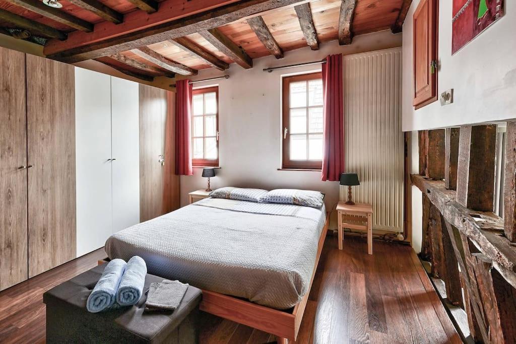 Maison De Ville Spacieuse Et Calme En Plein Coeur D'أميا المظهر الخارجي الصورة
